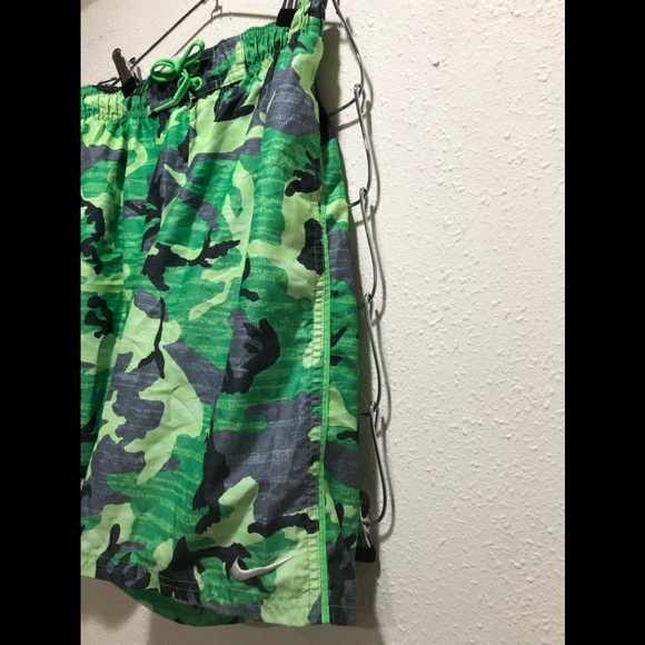 Nike Big Boys Volley Swim Trunks - Picture 2 of 4